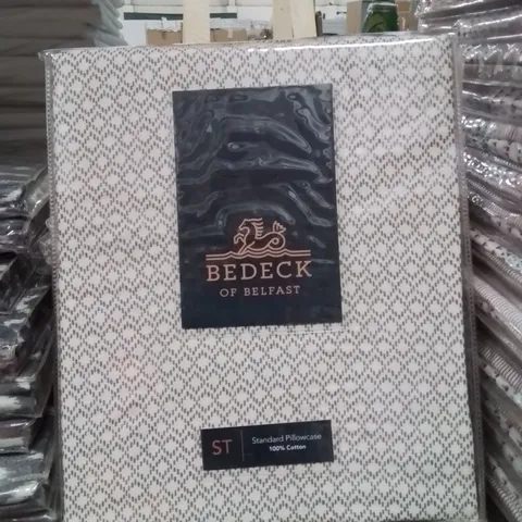 X10 BEDECK STANDARD PILLOWCASES