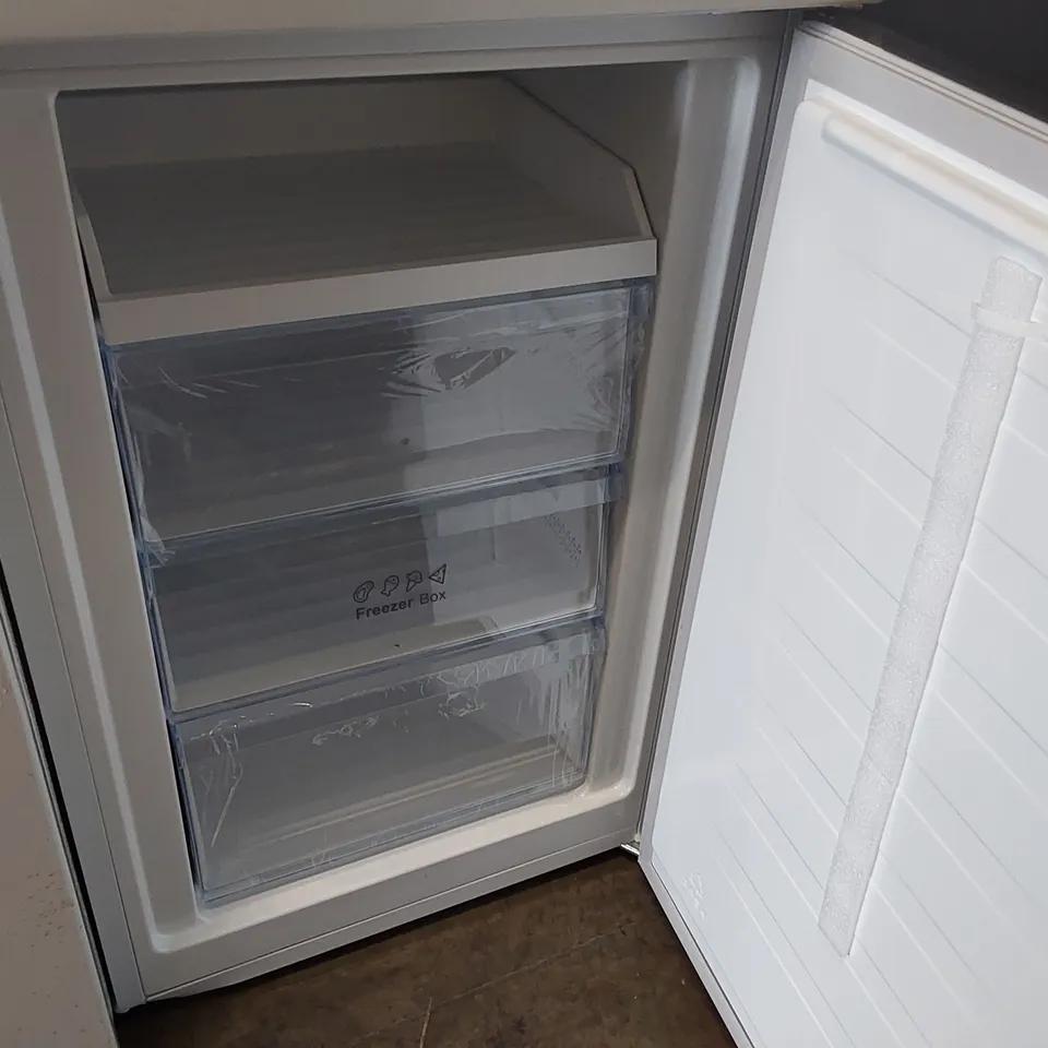 HISENSE RB327N4WW1 FRIDGE FREEZER 55CM FROST FREE - UNPROCESSED RAW RETURN 