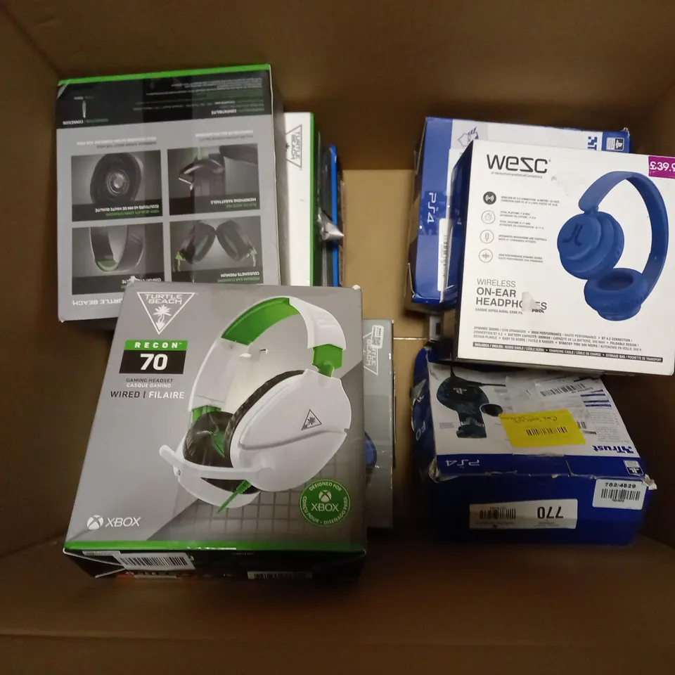 BOX OF APPROXIMATELY 10 BOXED HEADSETS/HEADPHONES FROM TURTLE BEACH, TRUST, WESC, ETC