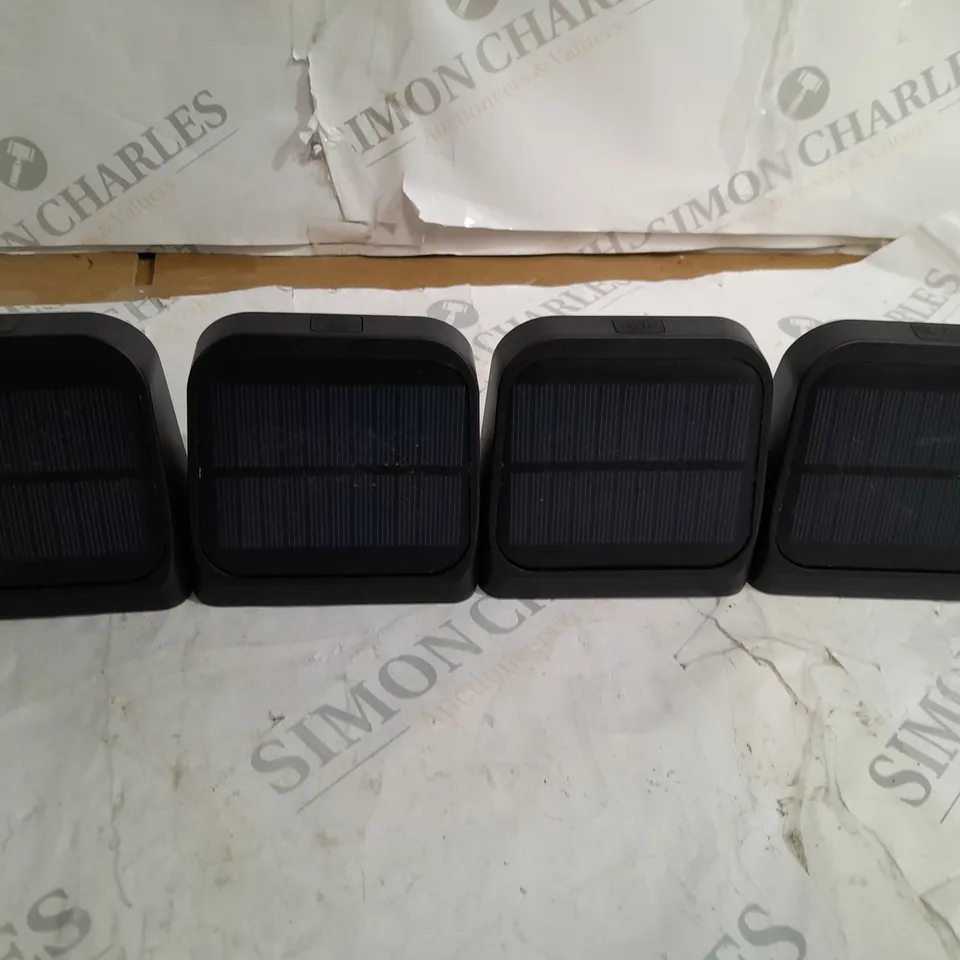 BELL AND HOWELL SET OF 4 SOLAR FENCE LIGHTS