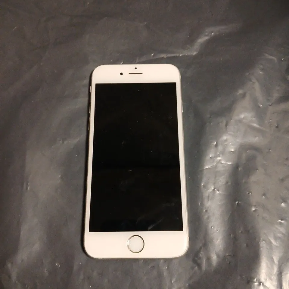 APPLE IPHONE – SILVER