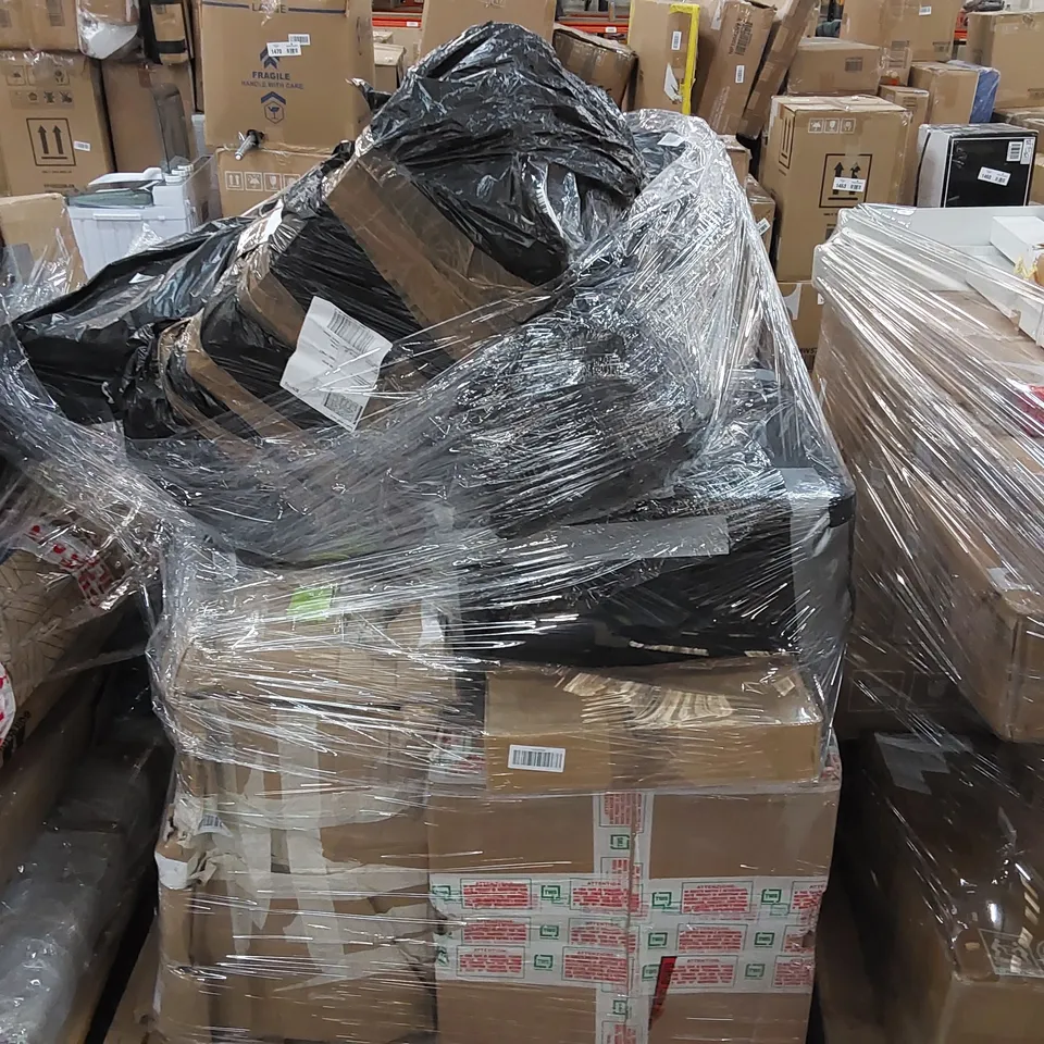 PALLET OF ASSORTED FURNITURE PARTS/CONSUMER PRODUCTS 