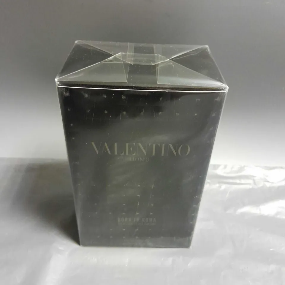 BOXED AND SEALED VALENTINO BORN IN ROMA ROCKSTUD NOIR EAU DE TOILETTE 100ML