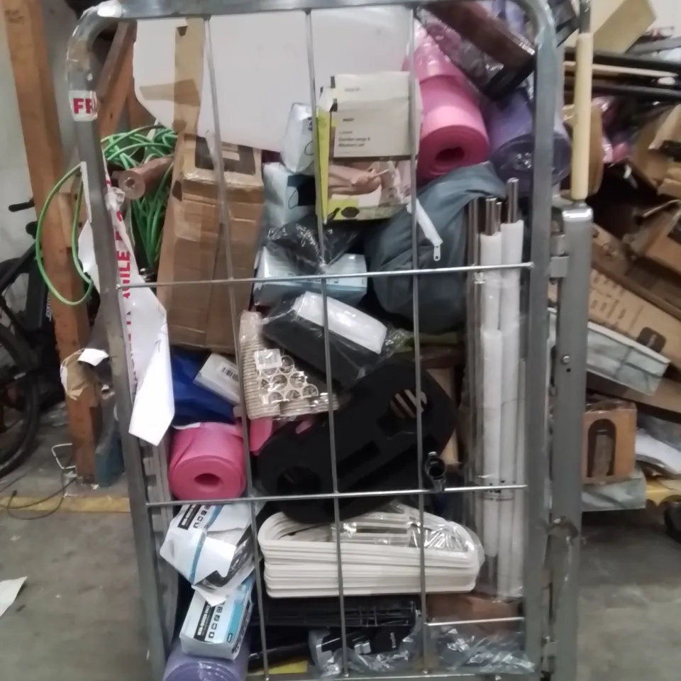 CAGE OF ASSORTED HOUSEHOLD GOODS AND PRODUCTS TO INCLUDE;25 METER CABLE REEL,YOGA MATS,COAT HANGERS 