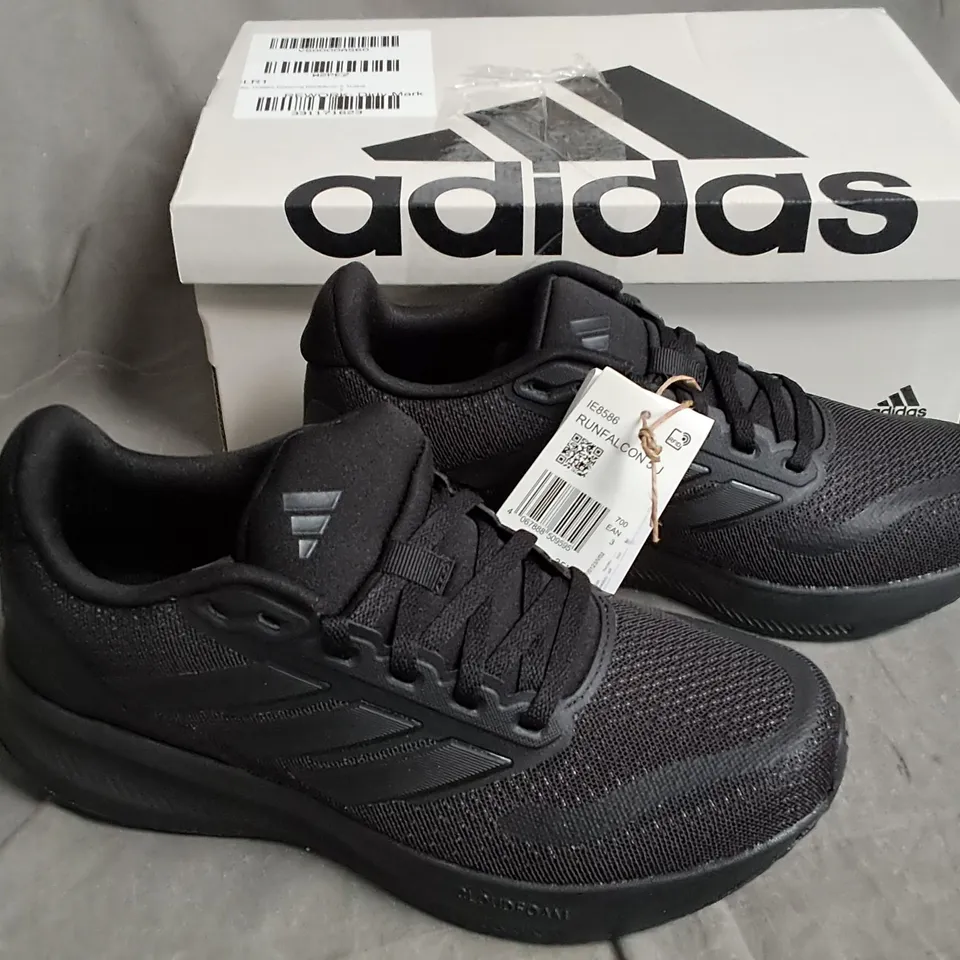 BOXED PAIR OF ADIDASBLACK TRAINERS SIZE 3 