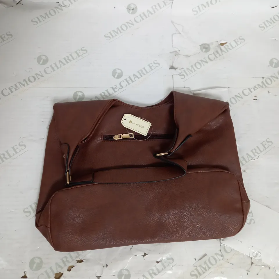 FAUX LEATHER SHOULDER BAG IN BROWN