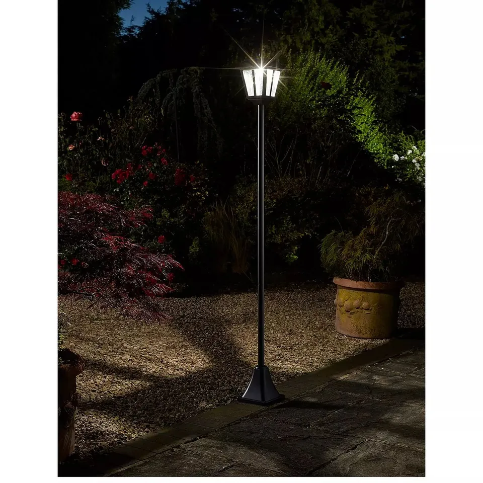 BOXED SMART SOLAR WHITEHALL SOLAR LAMP POST RRP £44.99