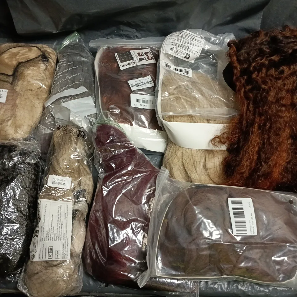 LOT OF APPROXIMATELY 13 ASSORTED WIGS AND HAIR PIECE ITEMS