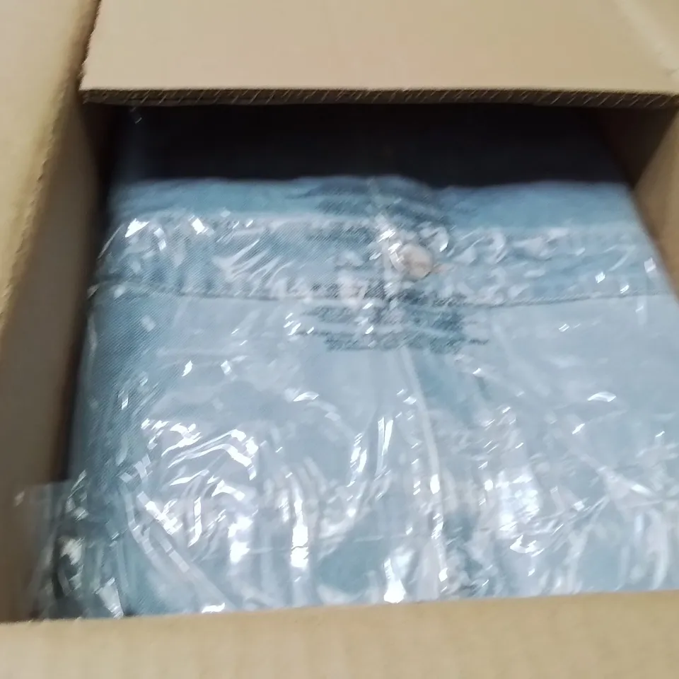 BOXED BRAND NEW APPROXIMATELY 9 JD WILLIAMS SHIRT DRESS LIGHT WASH SIZE 24