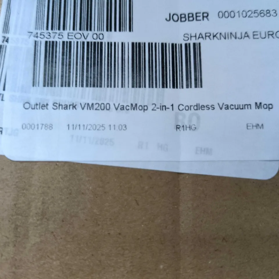 SHARK VM200 VACMOP 2-IN-1 CORDLESS VACUUM MOP – GREEN