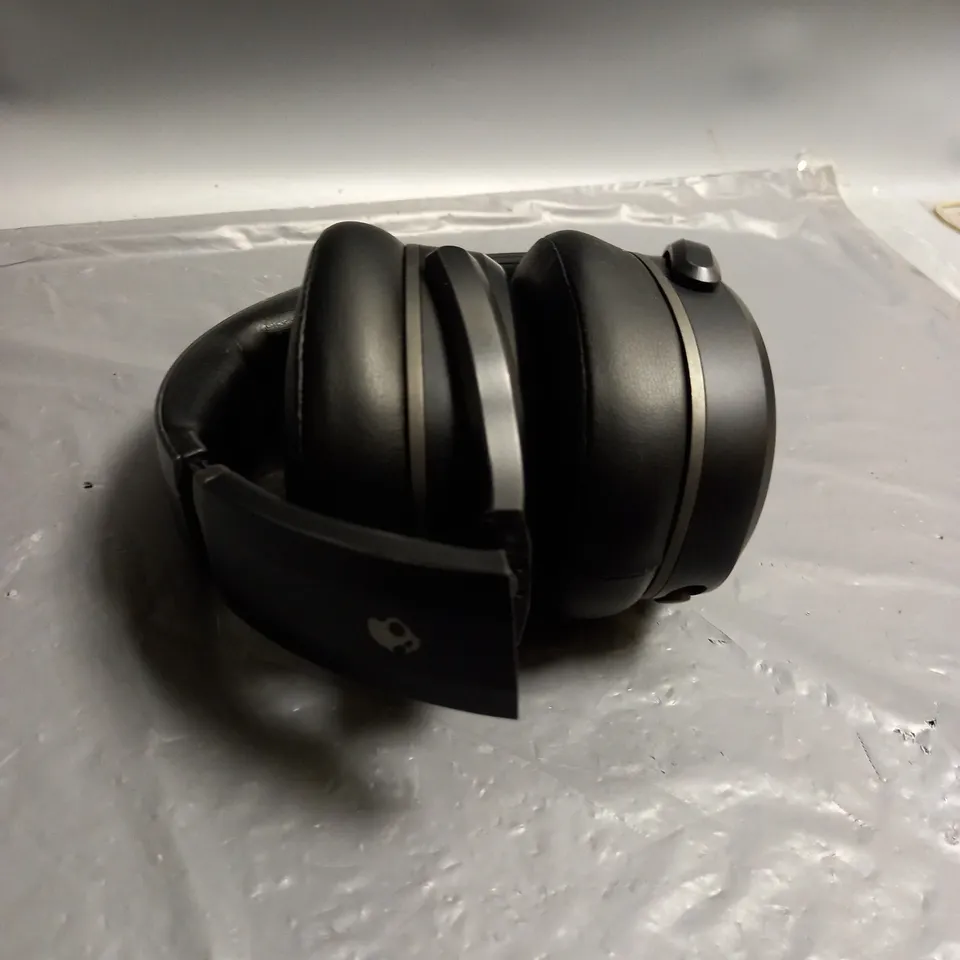 BOXED SKULLCANDY HEADPHONES BLACK