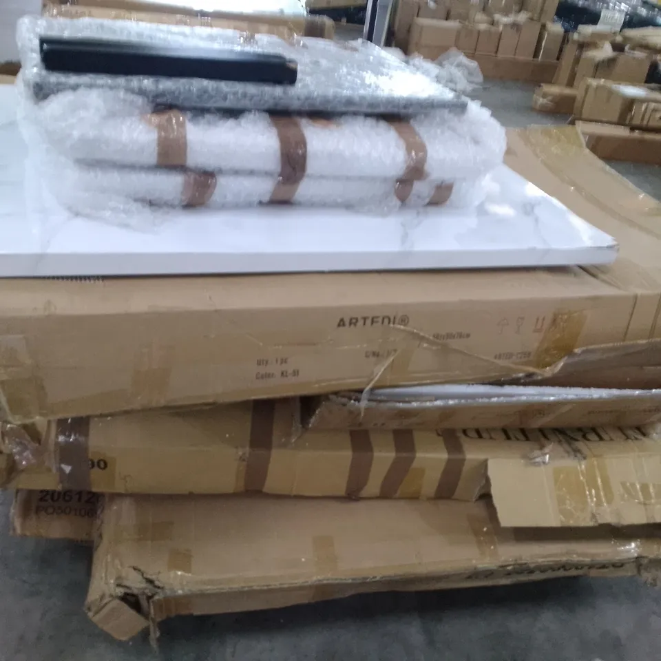 PALLET OF ASSORTED FURNITURE PARTS 