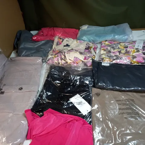 BAG OF APPROX 10 ASSORTED CLOTHING ITEMS TO INCLUDE - MAISON DE NIMES - EMELIA