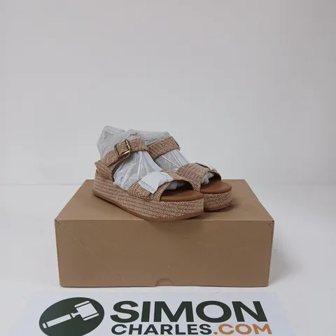 BLOWFISH MALIBU NATURAL MAGICAL REGULAR FIT SLINGBACKS β SIZE 5