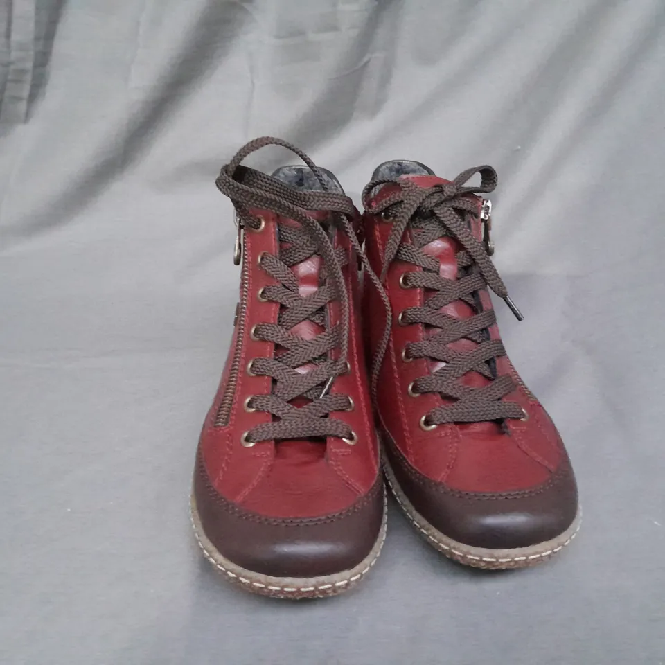BOXED PAIR OF RIEKER BOOTS SIZE 5.5
