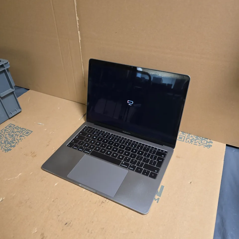 APPLE MACBOOK PRO 13" A1708 – I5-7360U, 2.3GHZ, 8GB RAM, 256GB SSD, SPACE GREY