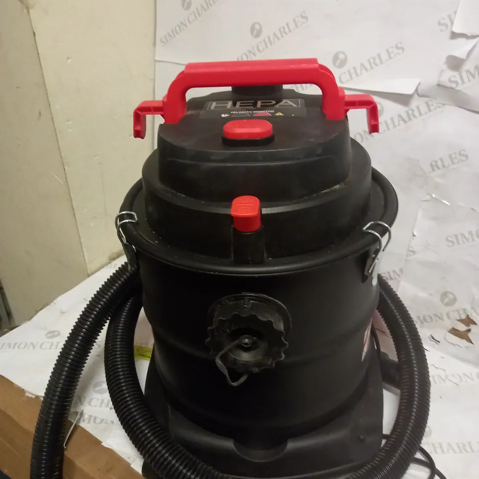 TREND T32 CLASS M VACUUM CLEANER