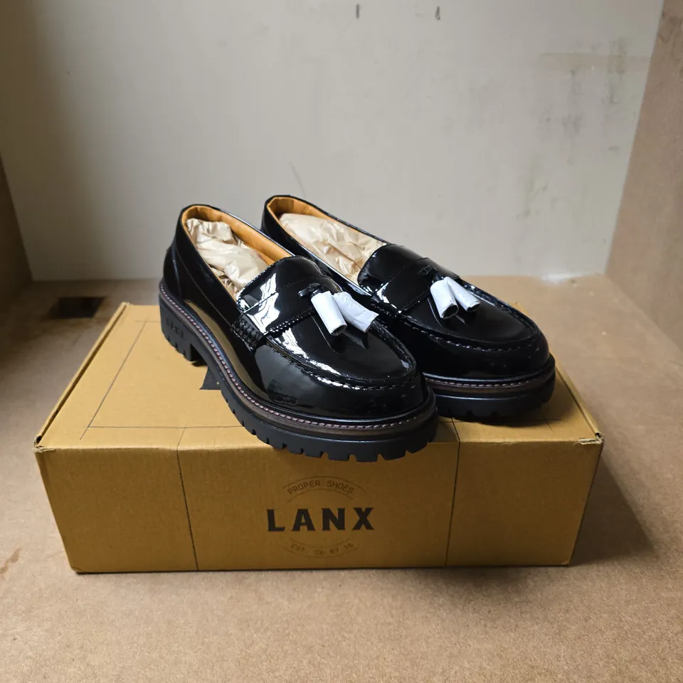 LANX HARWOOD BLACK PATENT LOAFERS – UK 7