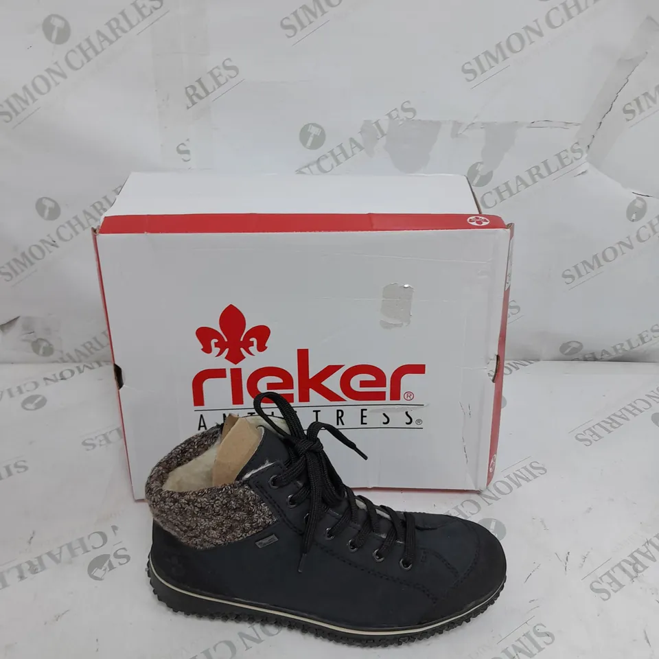 BOXED RIEKER WATER RESISTANT BOOT BLACK SIZE 6
