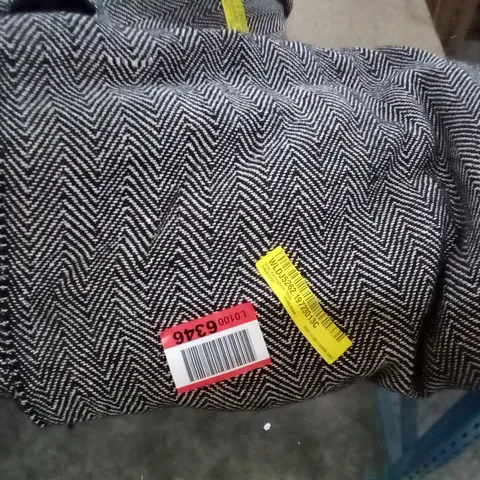 WILEY HERRINGBONE THROW