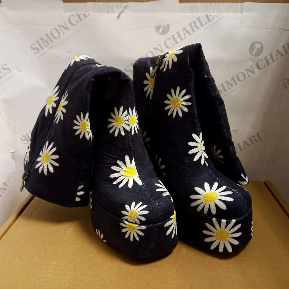 KOI VEGAN CRAZY DAISY NAVY BLUE PLATFORM LONG BOOTS - SIZE 6