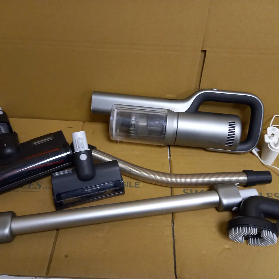 ROIDMI  CORDLESS VACUUM CLEANER STICK WITH SMART OLED DISPLAY