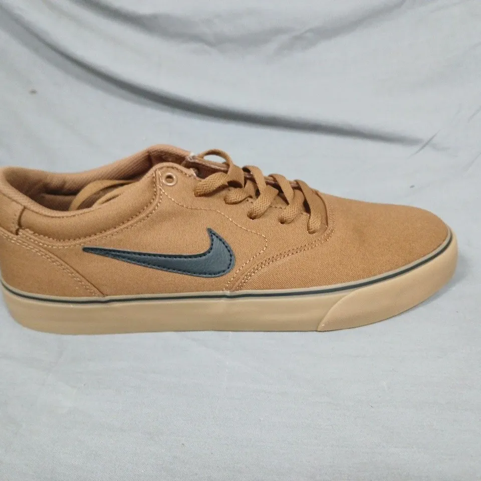 NIKE SB CHRON 2 CNVS SNEAKERS – ALE BROWN/BLACK, UK 10