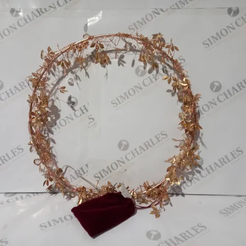 BOXED ALISON CORK PRE LIT JEWELLED WREATH