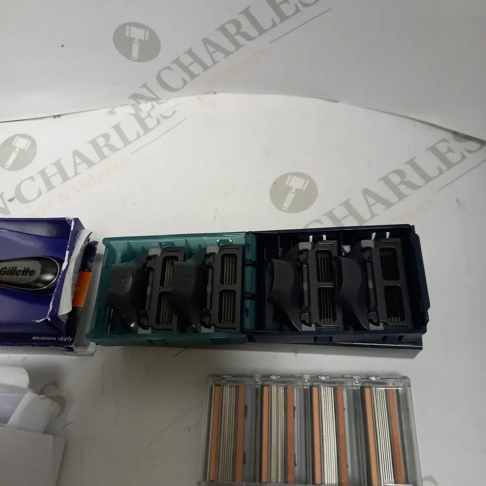 LOT OF APPROX 3 TO INCLUDE GILLETTE RAZOR , BRAUN SERIES 3 SHAVER , ETC