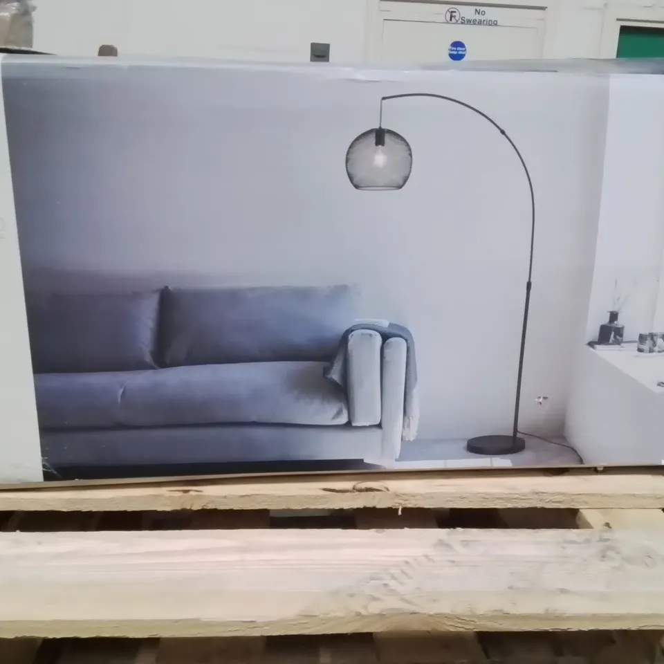 BOXED HARRISON ARC FLOOR LAMP MATT BLACK 