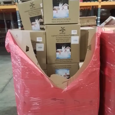 PALLET CONTAINING LARGE QUANTITY OF BOXED LIGHTED 2-PIECE MOOSE FAMILY GARDEN DECORATIONS 