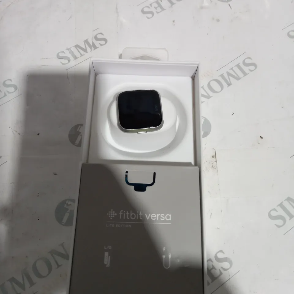 fitbit versa 