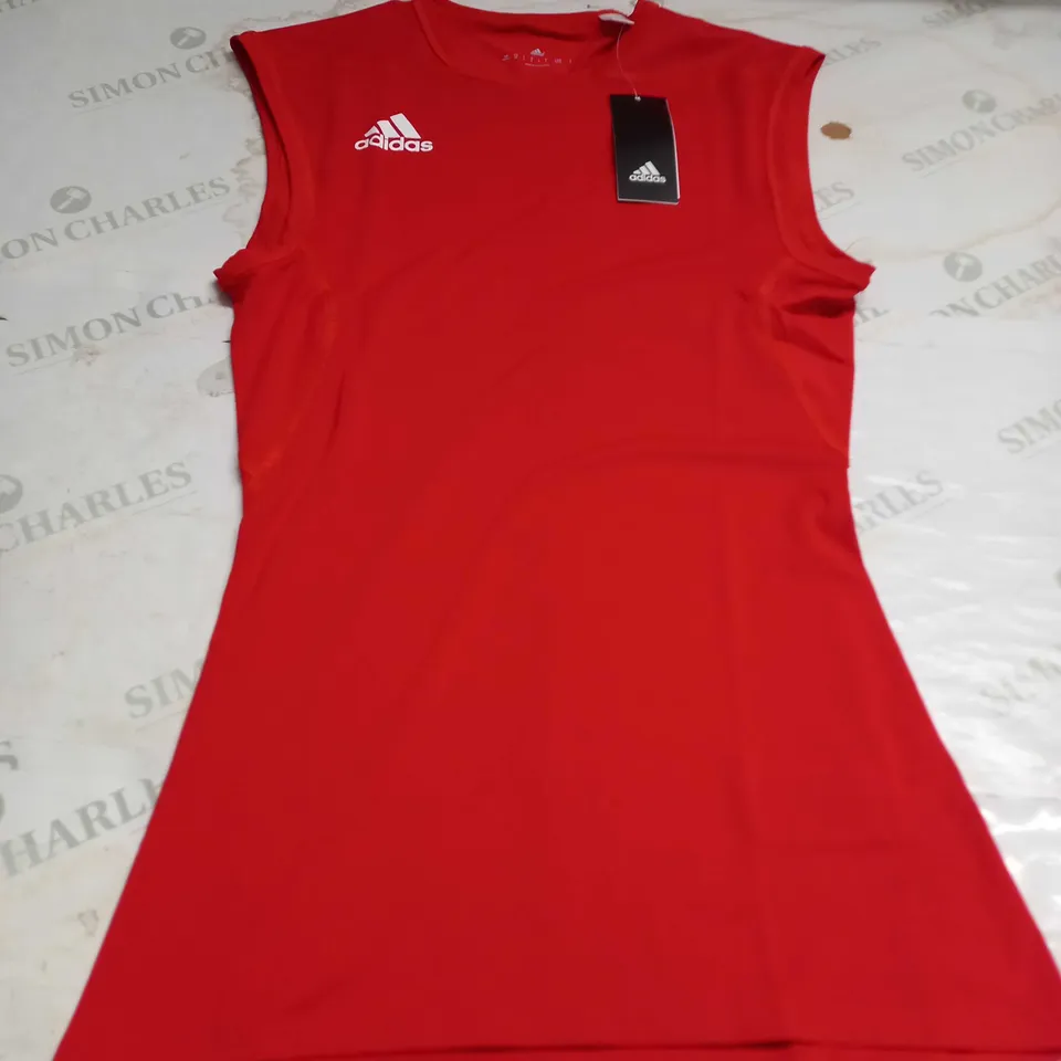 ADIDAS TRAINING VEST SIZE 40/42