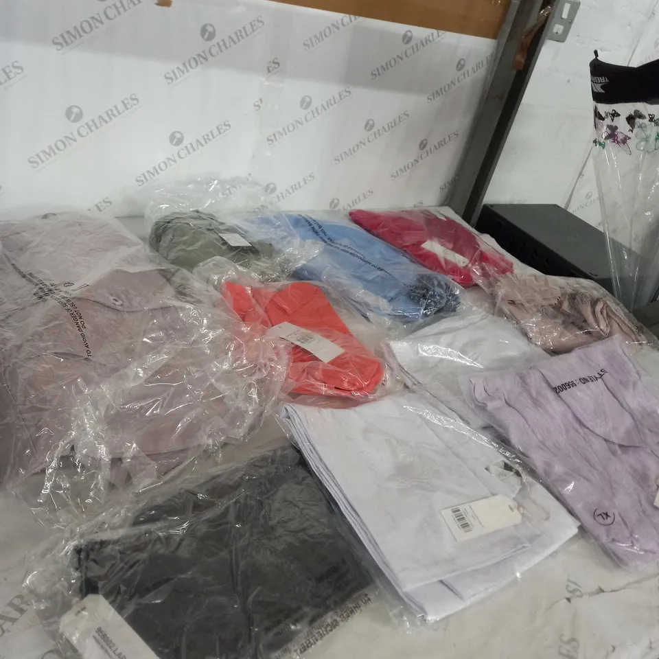 BAG OF APPROX 10 ASSORTED CLOTHING ITEMS TO INCLUDE - MAISON DE NIMES - EMELIA