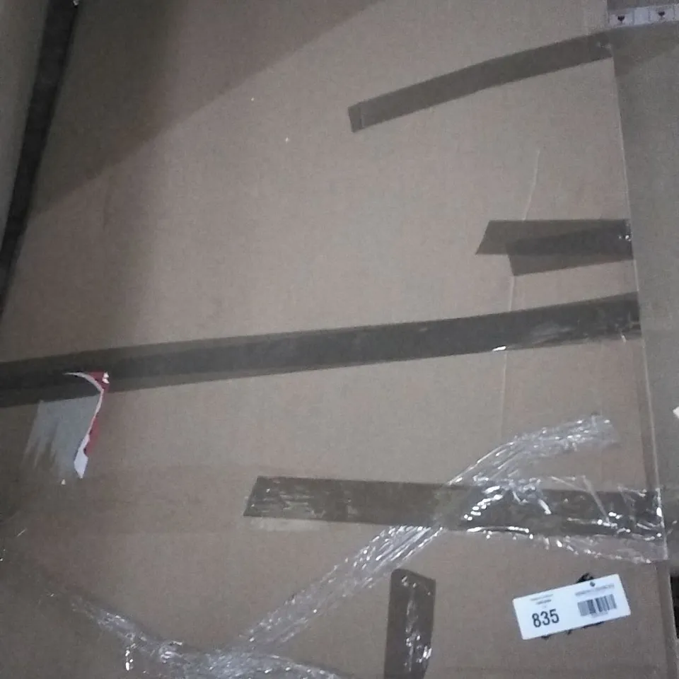 BOXED LUYSTER DINING TABLE (1 BOX)