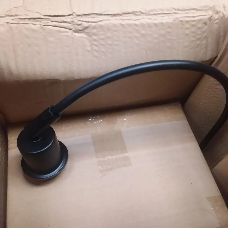 BOXED BLACK LAMP CURVED NECK 