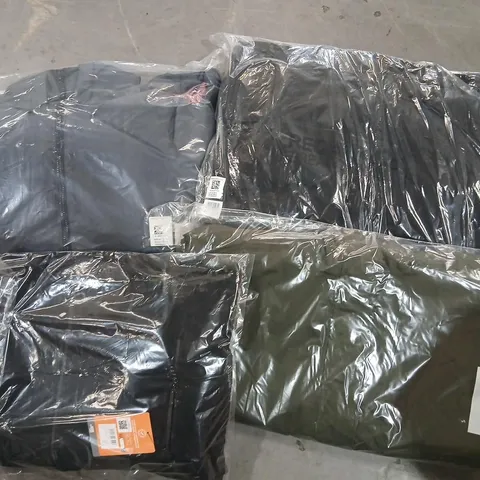 APPROXIMATELY 11 ITEMS OF ASSORTED BRAND NEW REGATTA CLOTHING AND ACCESSORIES