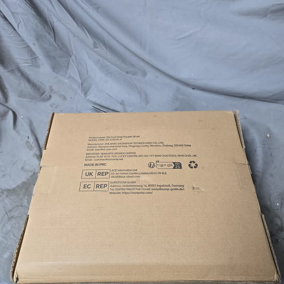 SENSARTE NONSTICK SKILLET DIE CAST DEEP FRY PAN 28CM BOXED