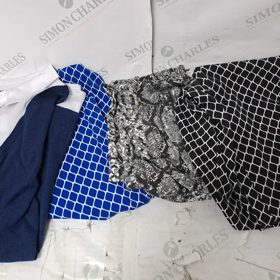 BOX OF ASSORTED CLOTHING ITEMS TO INCLUDE DRESSES JUMPERS AND SHIRTS 