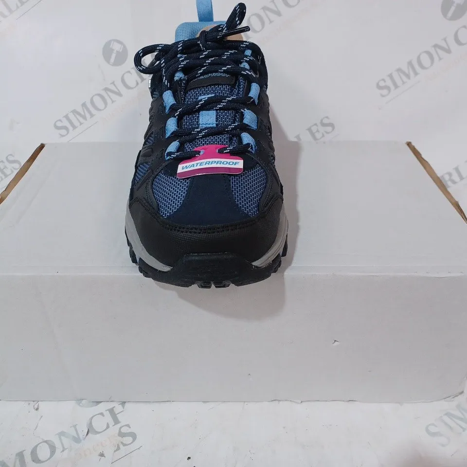 BOXED PAIR OF SKECHERS WATERPROOF BOOTS, NAVY - SIZE 3