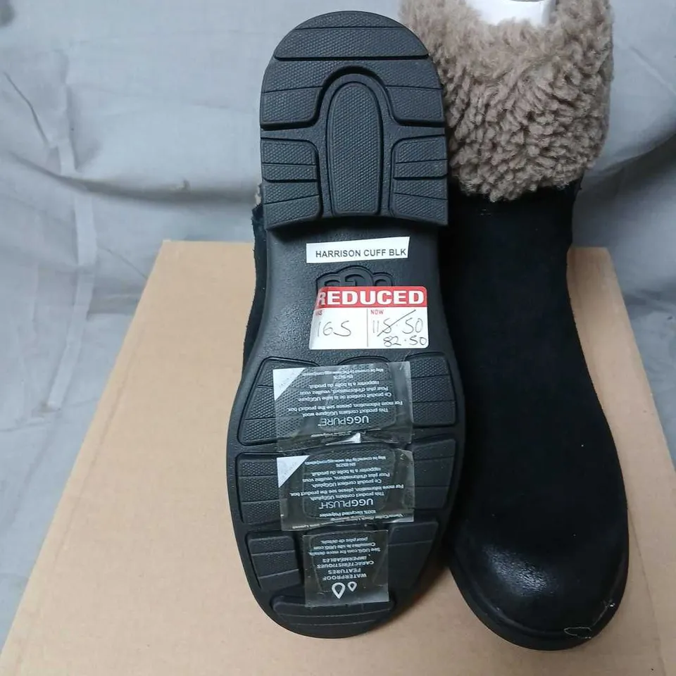 UGG HARRISON CUFF BOOT – BLACK LEATHER WITH TAN SHEARLING CUFF, UK SIZE 6 (WOMEN)