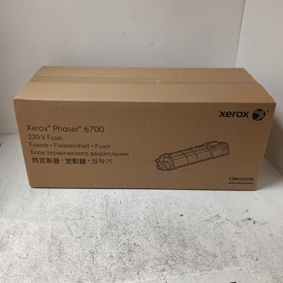 PALLET OF APPROXIMATELY 45 XEROX PRODUCTS INCLUDING HIGH-CAPACITY PRINT CARTRIDGE, PHASER 6700 ETC.