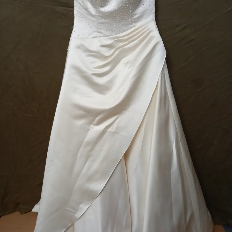 CATHERINE JANE EMBELLISHED IVORY WEDDING DRESS - 12