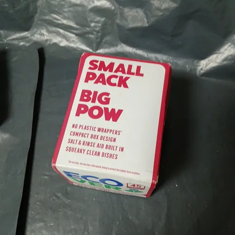 APPROXIMATELY 20 ASSORTED HOUSEHOLD ITEMS INCLUDING ECOVER DISHWASHER TABLETS , FURNITURE SALVE AND GOLD LABEL DUBBIN 
