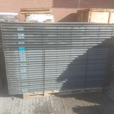 PALLET OF APPROX 30 X SOLYNDRA 200W SOLAR PANELS - MODEL: SL-200-200