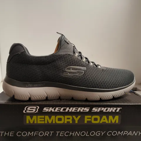BOXED PAIR OF SKECHERS SPORT MEMORY FOAM MEN'S TRAINERS – UK 10