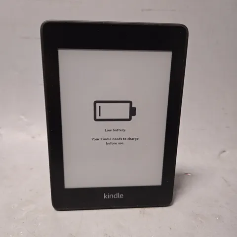 AMAZON KINDLE E-READER