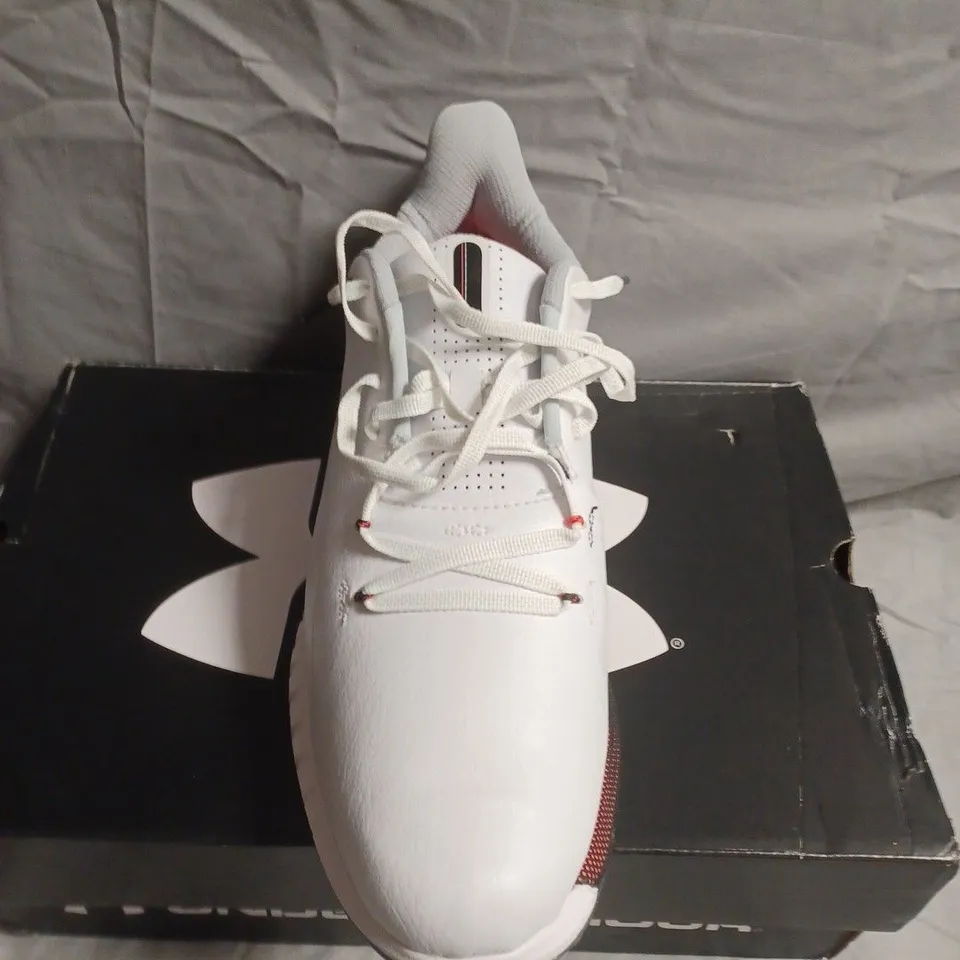 BOXED PAIR OF UNDER ARMOUR HOVR DRIVE SHOES – WHITE - UK SIZE 8