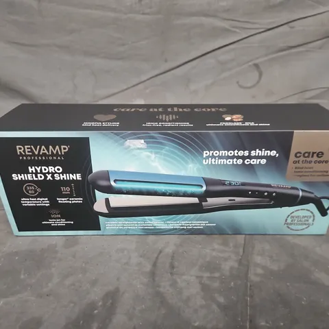 BOXED REVAMP PROGLOSS HYDRO SHIELD HAIR STRAIGHTENER (ST-1800X-GB)