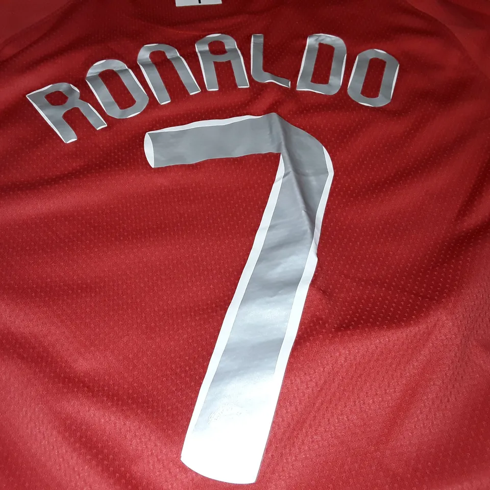 MANCHESTER UNITED LONG SLEEVE FOOTBALL SHIRT - M